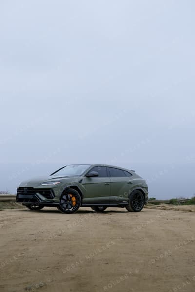 Urus 16 — Lamborghini Urus